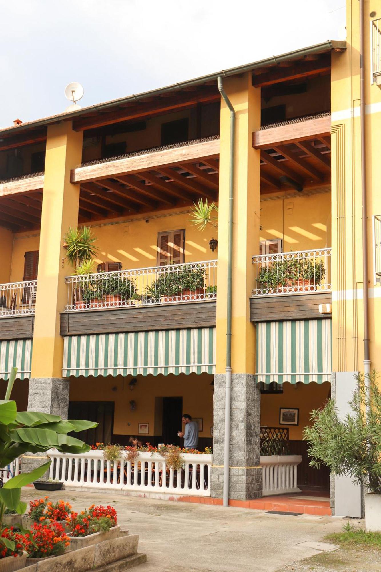 La Corte Di Brusuglio Apartments Cormano Buitenkant foto